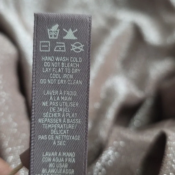 SKIMS Shimmer Catsuit Jumpsuit Umber Womens XL NWT - Picture 8 of 14